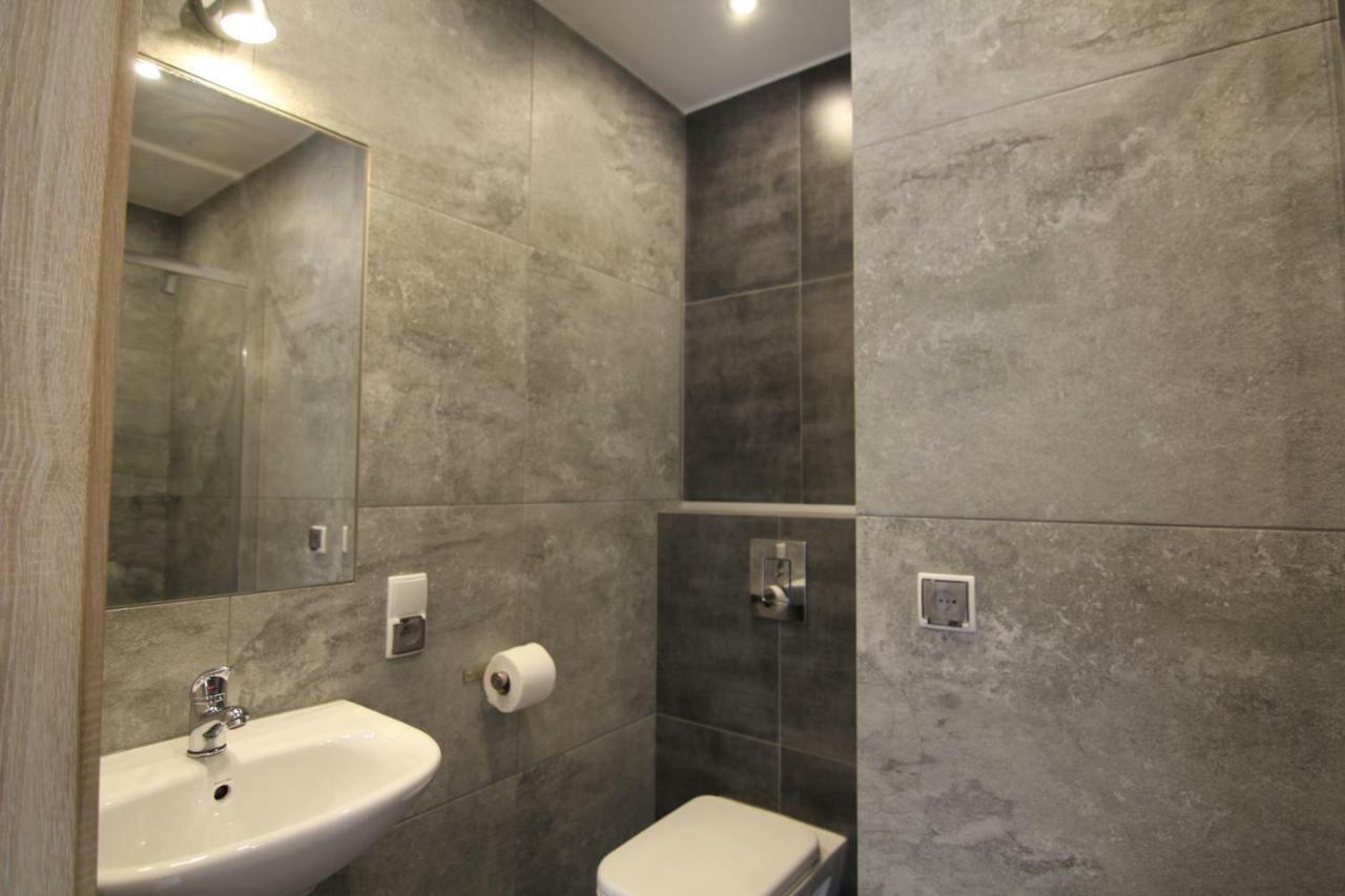 Goscinne Wilcznik 12 Bed & Breakfast